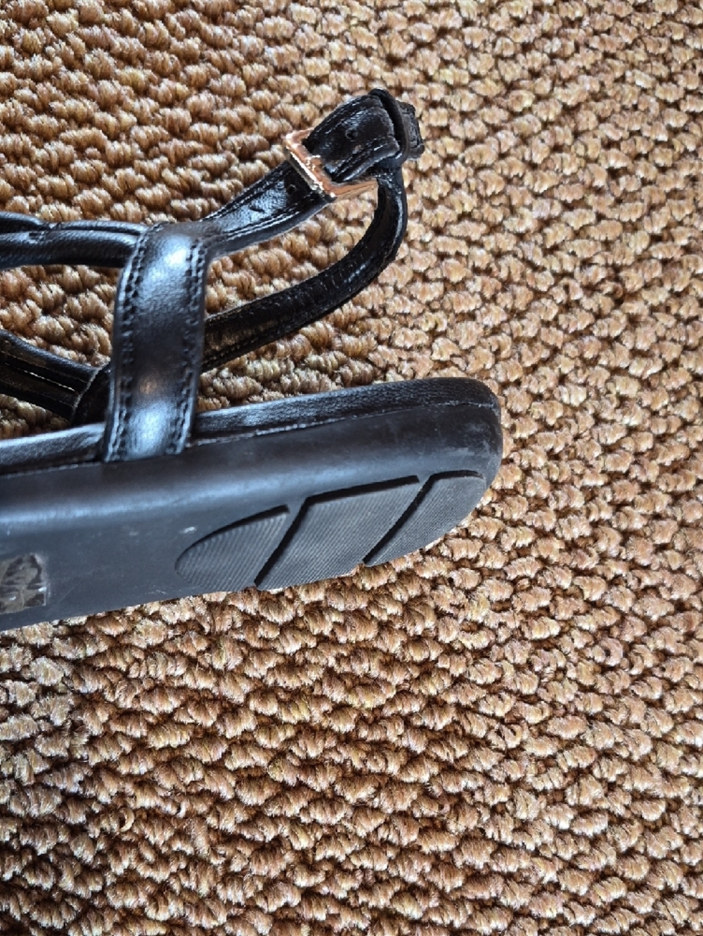 Vera Wang Black Sandal with Gold Hardware - Picture 4 of 4